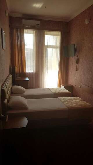 Гостиница Корсар Адлер Стандартный двухместный номер с 1 кроватью или 2 отдельными кроватями-2